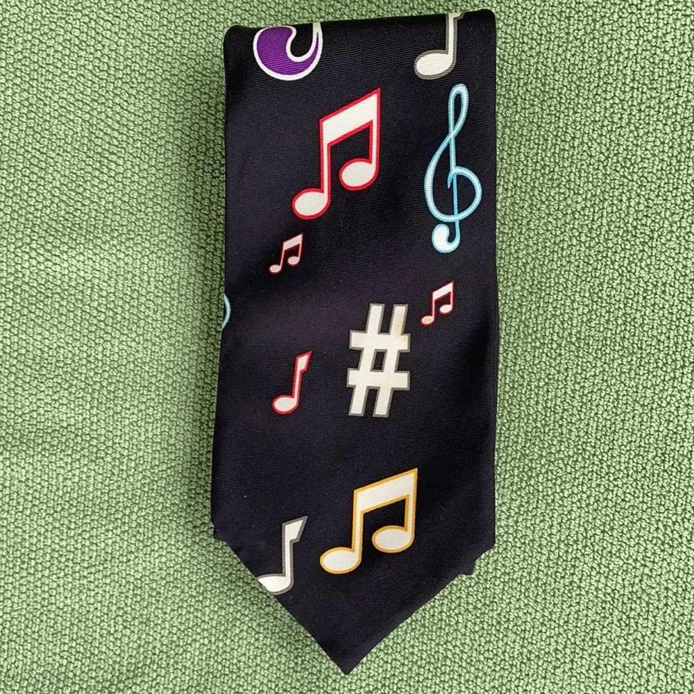 Mens Tie -Music Notes - Unisex NWOT